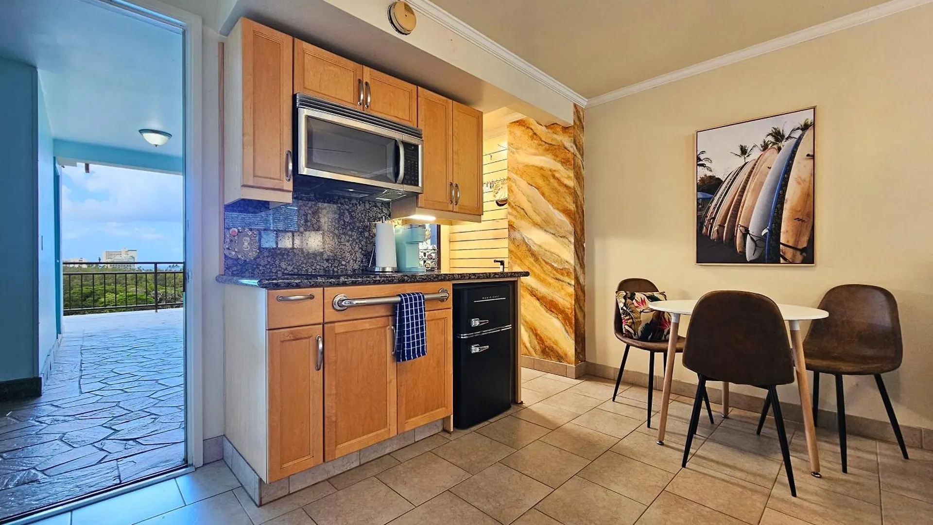 Waikiki Grand Hotel Official Site Гонолулу